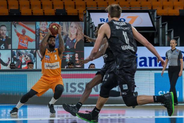 温暖哺育下 温暖哺育下